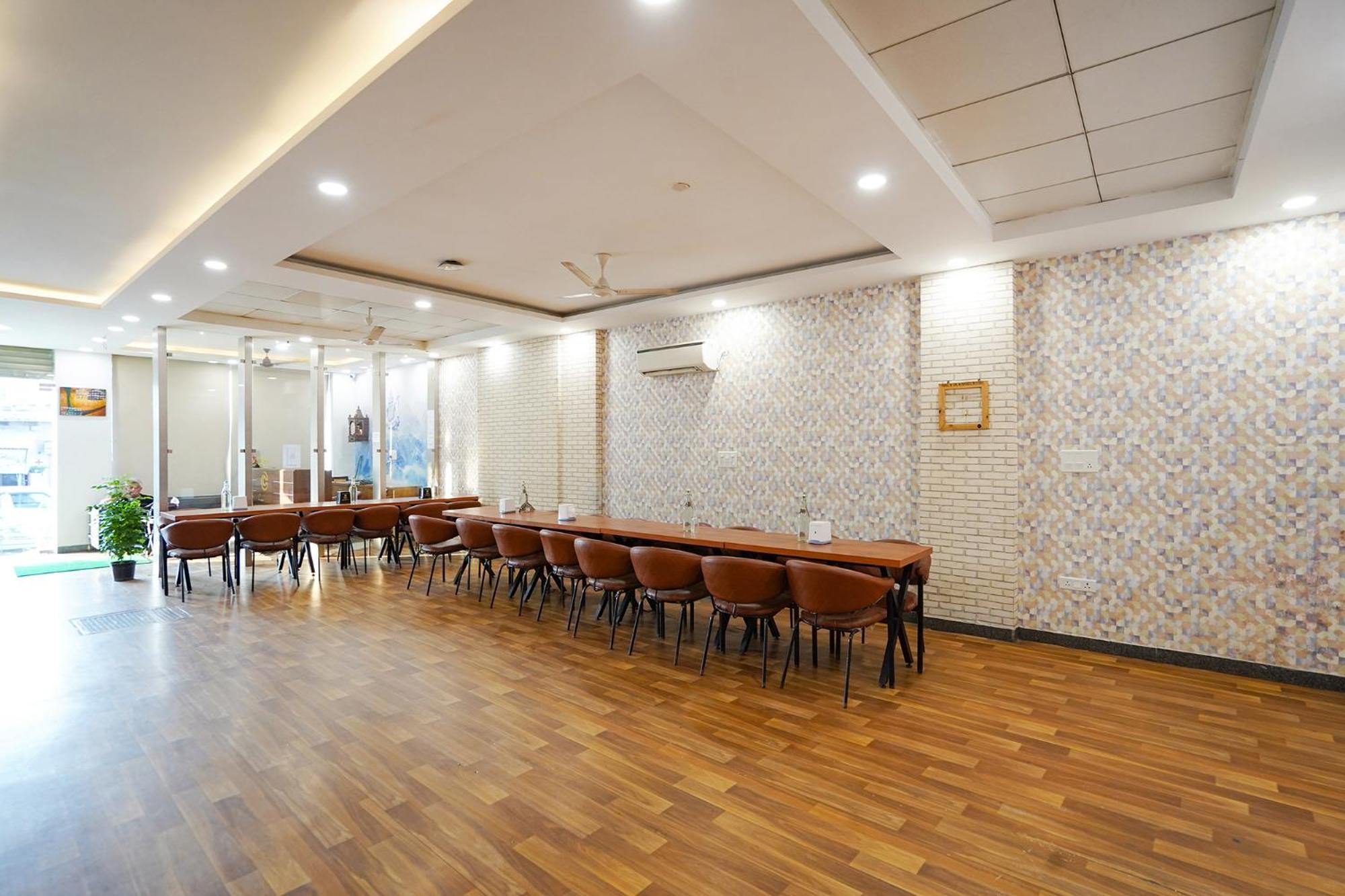 Fabhotel Prime Culture Noida Exterior foto