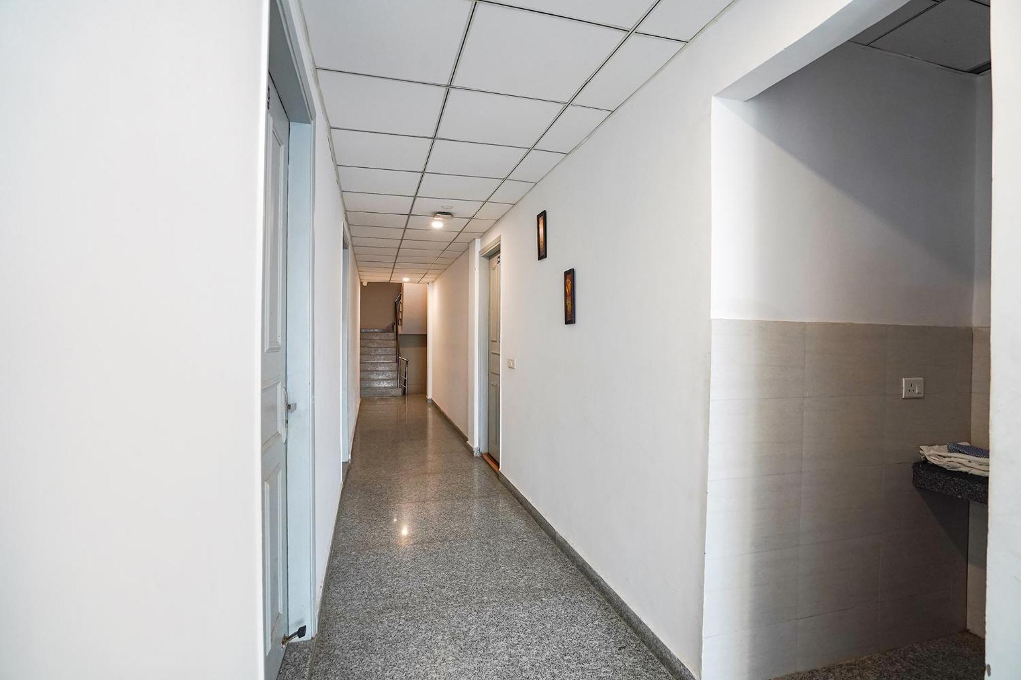 Fabhotel Prime Culture Noida Exterior foto